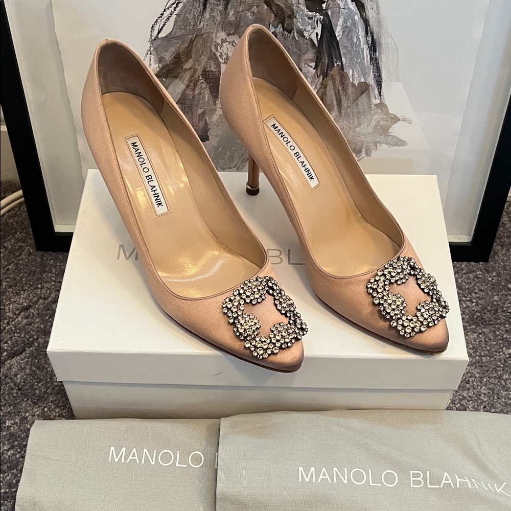 Manolo Blahnik satin Hangisi size 38 color Flesh 70mm or 3” heel